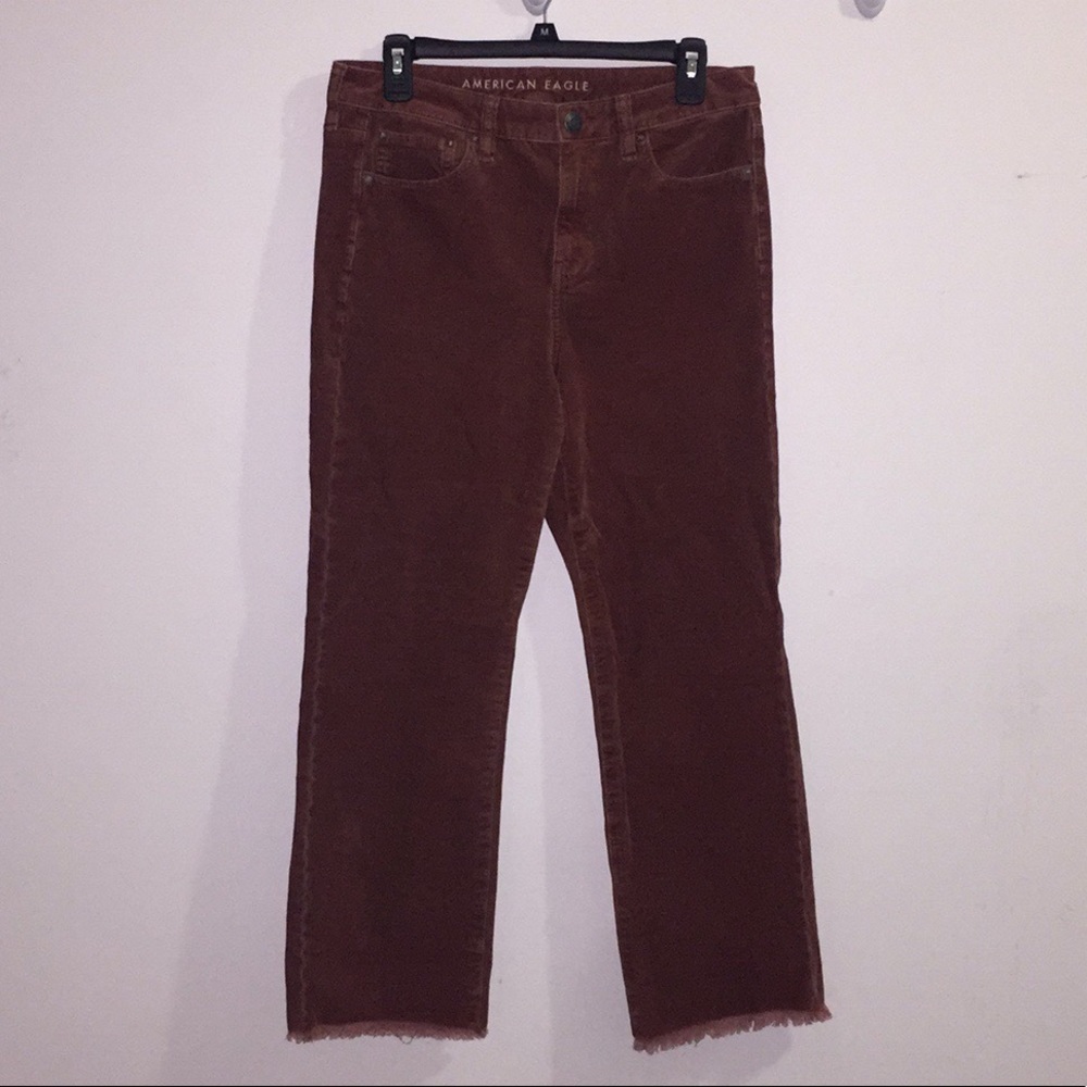 High-waisted American Eagle corduroy pants